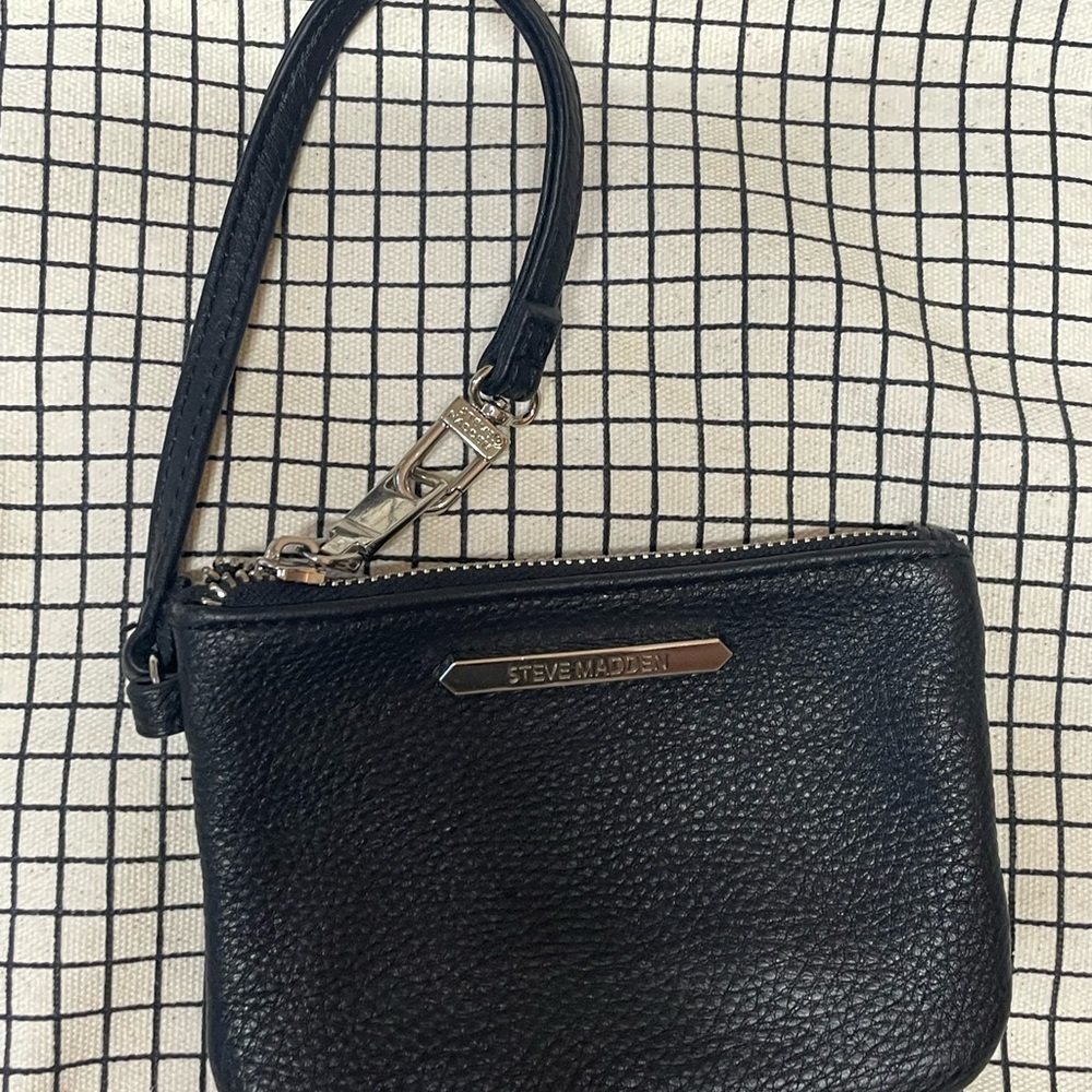 Steve Madden Wristlet